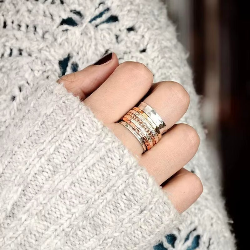 💫 Anello Spinner “Carezza Infinita” – Un gesto che rassicura, un regalo che resta