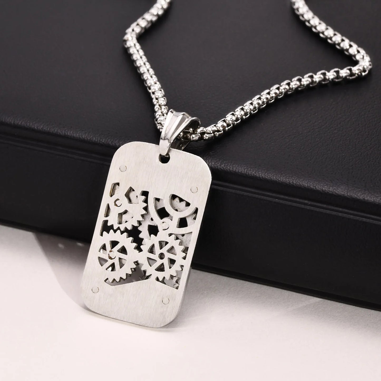 ⚙️ Collana Spinner “GearLock” – Vibrazioni punk, calma meccanica