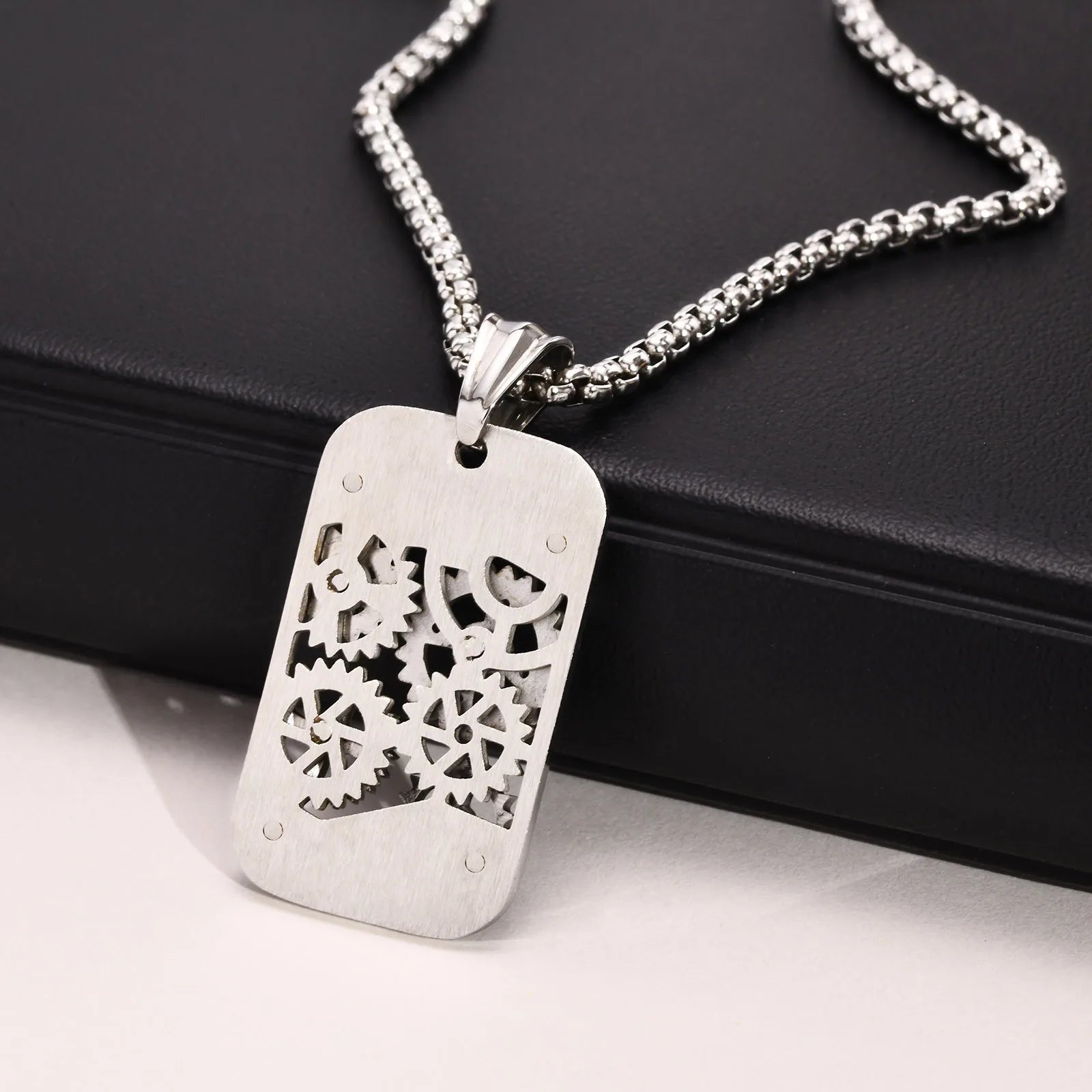 ⚙️ Collana Spinner “GearLock” – Vibrazioni punk, calma meccanica